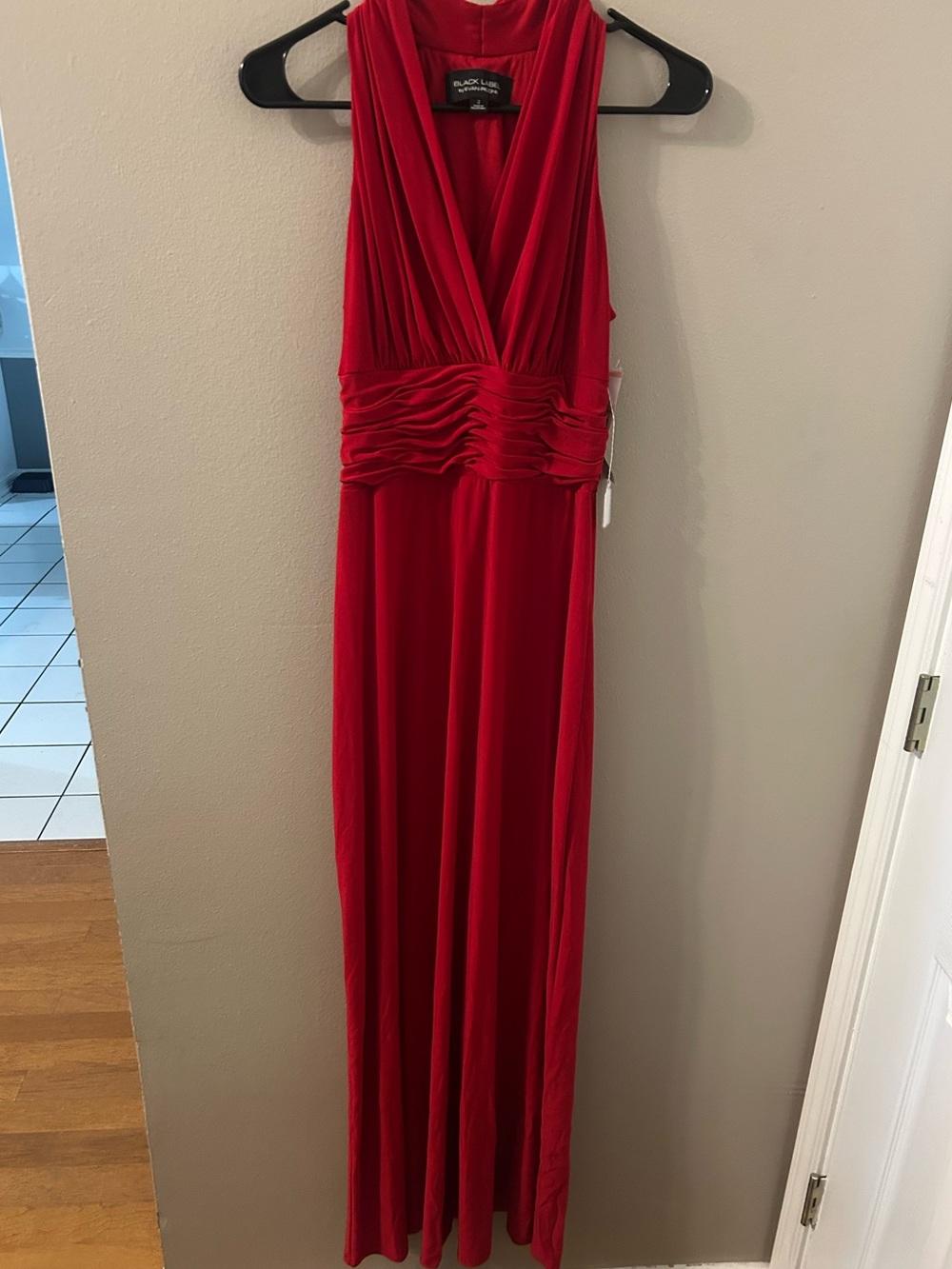 NWT Cherry Red Sleeveless V-Neck Formal Dress